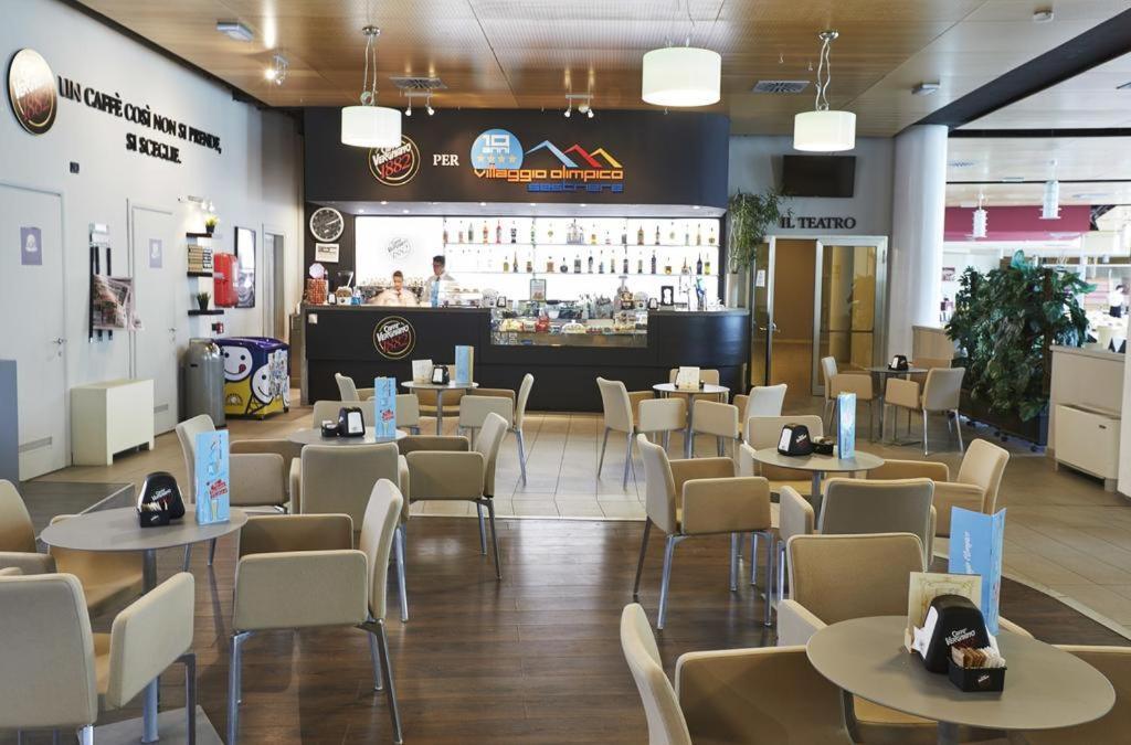 Attico Villaggio Olimpico Sestriere Bagian luar foto